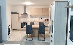 Apartma Sivi Zako